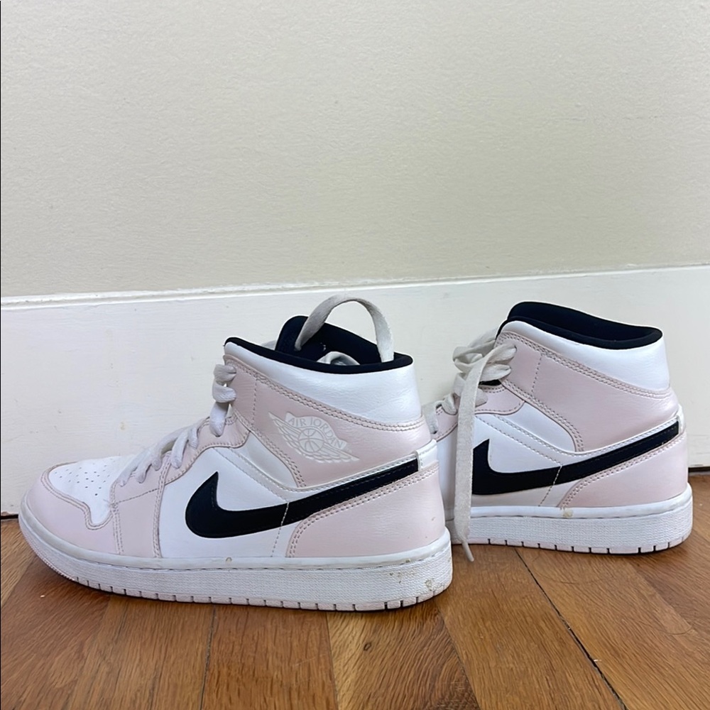 Nike High-Top Sneakers - White and Light Pink